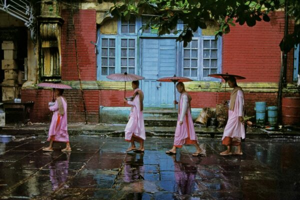 07 Steve McCurry - Burma